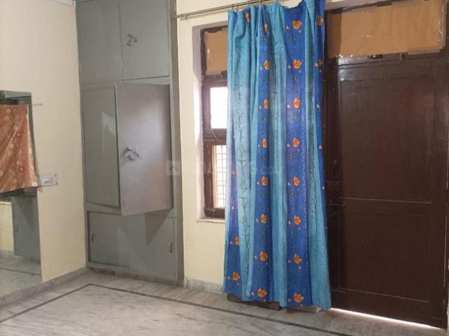 1 BHK Independent House in Sector 38 for rent Gurgaon. The reference number is 20931207