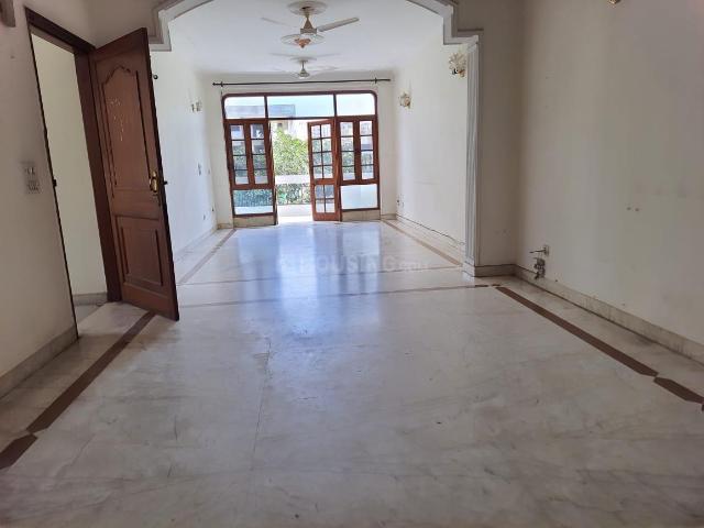 1 BHK Independent House in Sector 7 for rent Gurgaon. The reference number is 19711998