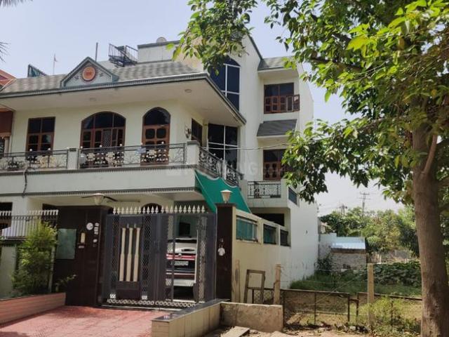 1 BHK Independent House in Sector 7 for rent Gurgaon. The reference number is 20707529
