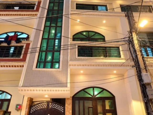 1 BHK Independent House in Sector 7 for resale Gurgaon. The reference number is 21225900