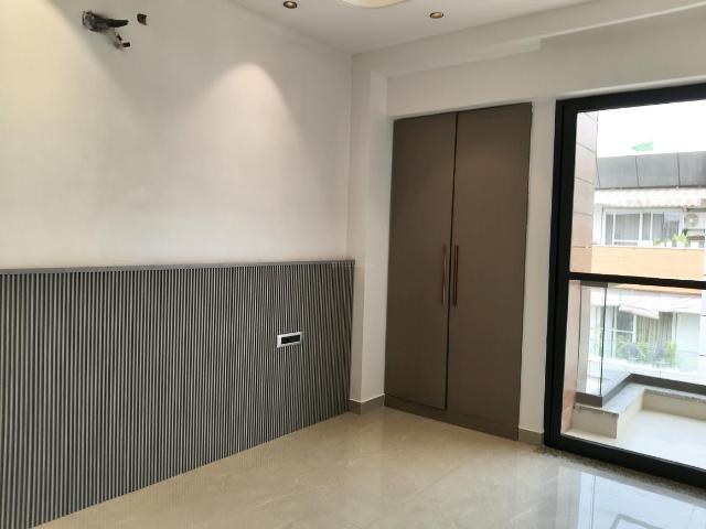 1 BHK Independent House in Sector 42 for rent Gurgaon. The reference number is 18240623