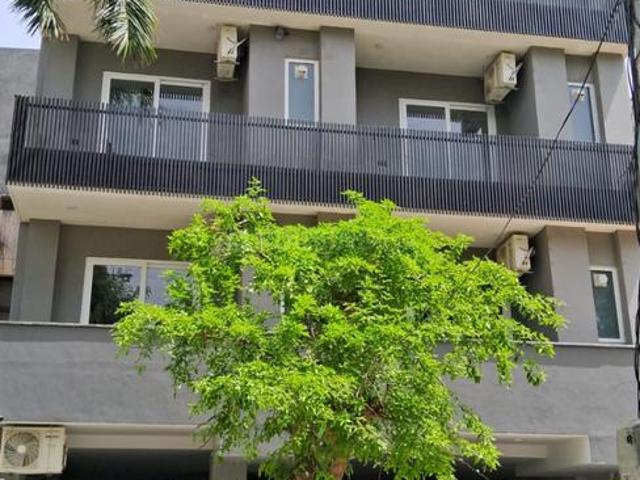 1 BHK Independent House in Sector 42 for rent Gurgaon. The reference number is 20537348