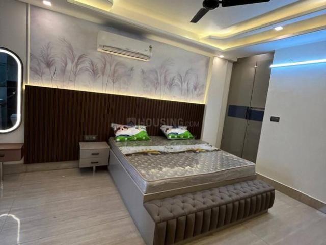 1 BHK Independent House in Sector 43 for rent Gurgaon. The reference number is 20040996