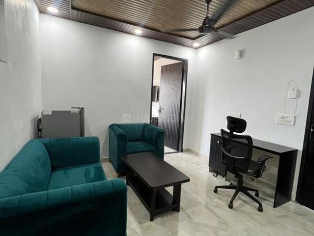 1 BHK Independent House in Sector 43 for rent Gurgaon. The reference number is 20752374