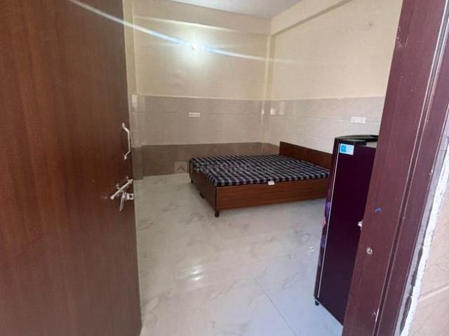1 BHK Independent House in Sector 44 for rent Noida. The reference number is 20164582