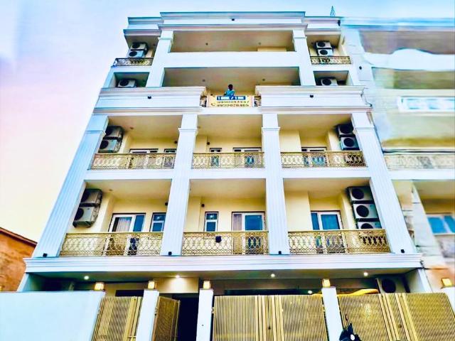 1 BHK Independent House in Sector 46 for rent Gurgaon. The reference number is 21330194