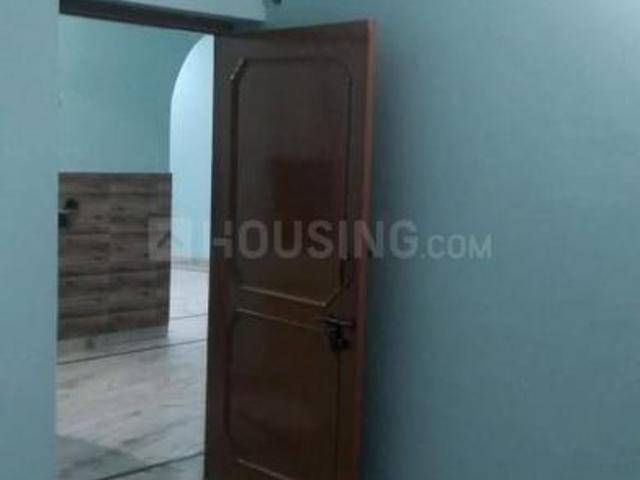 1 BHK Independent House in Sector 4 for rent Gurgaon. The reference number is 20102028
