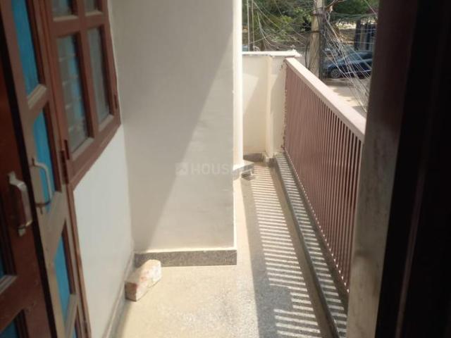 1 BHK Independent House in Sector 52 for rent Gurgaon. The reference number is 21141366