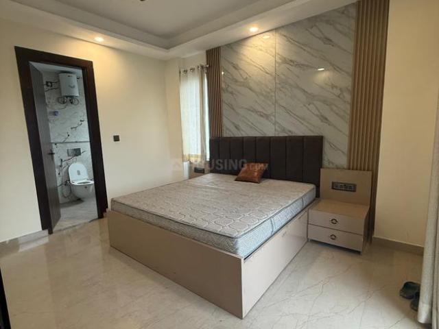 1 BHK Independent House in Sector 55 for rent Gurgaon. The reference number is 18670009