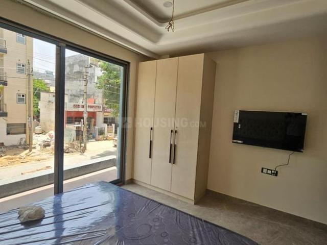 1 BHK Independent House in Sector 55 for rent Gurgaon. The reference number is 21047886