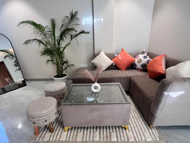1 BHK Independent House in Sector 57 for rent Gurgaon. The reference number is 21096019