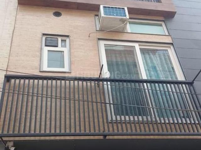 1 BHK Independent House in Sector 57 for resale Gurgaon. The reference number is 20702062