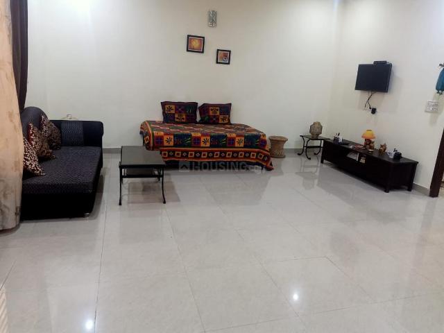 1 BHK Independent House in Sector 5 for rent Gurgaon. The reference number is 21036002