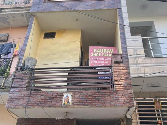 1 BHK Independent House in Sector 8 for resale Gurgaon. The reference number is 20521079
