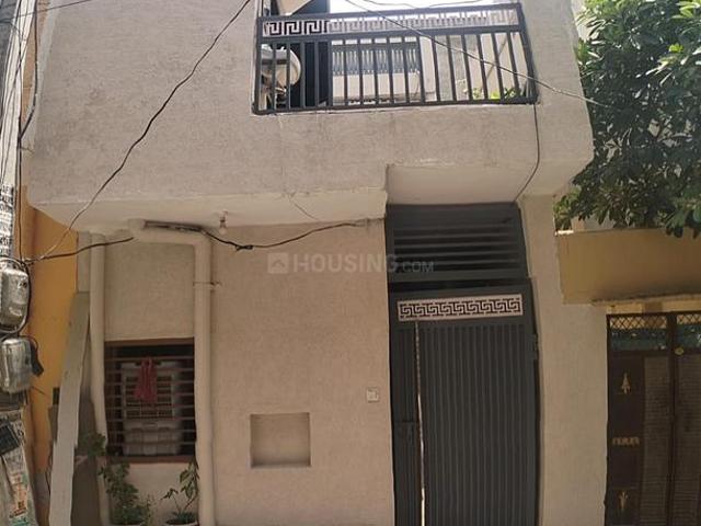 1 BHK Independent House in Sector 8 for resale Gurgaon. The reference number is 20700842