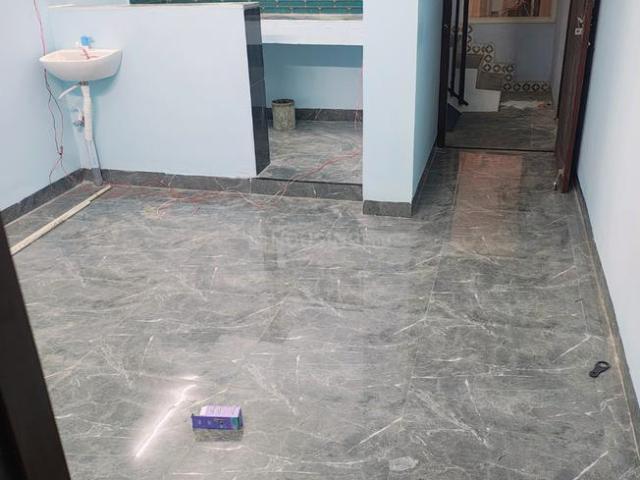 1 BHK Independent House in Selaiyur for rent Chennai. The reference number is 21396106