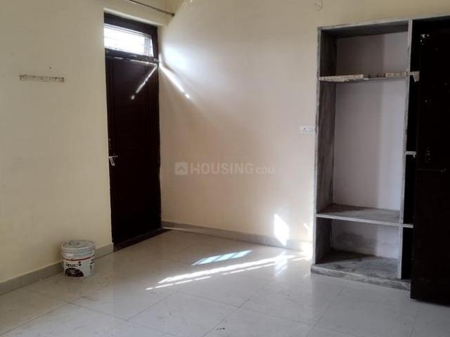 1 BHK Independent House in Shahganj for rent Agra. The reference number is 21241580