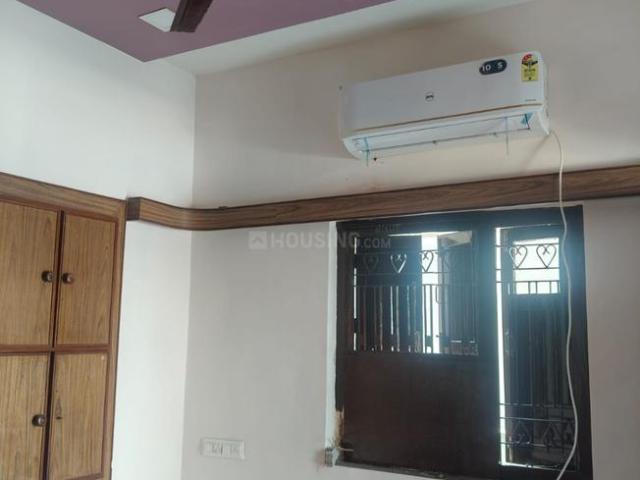 1 BHK Independent House in Shahibaug for rent Ahmedabad. The reference number is 21149184