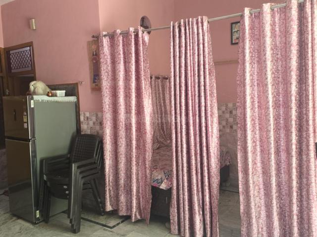 1 BHK Independent House in Shastri Nagar for resale Ghaziabad. The reference number is 20952586