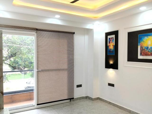 1 BHK Independent House in Sushant Lok Phase 1 for rent Gurgaon. The reference number is 18602590