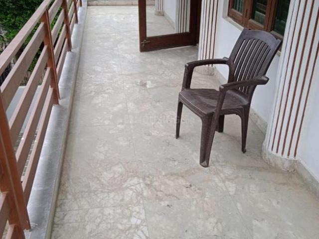 1 BHK Independent House in Sushant Lok Phase 1 for rent Gurgaon. The reference number is 20917517