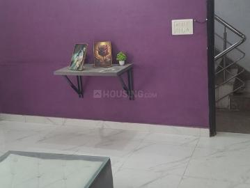 1 BHK Independent House in Sushant Lok Phase 1 for rent Gurgaon. The reference number is 20398867