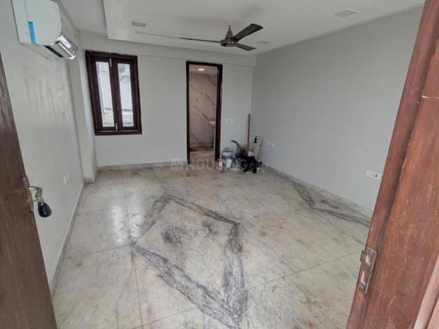 1 BHK Studio in Sector 15A for rent Noida. The reference number is 20994267