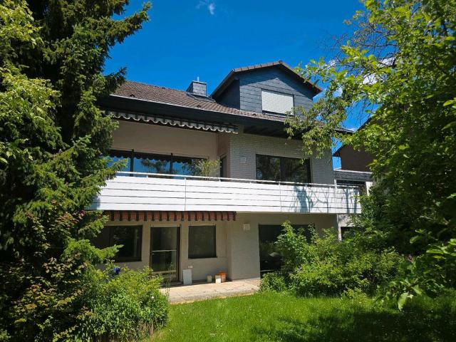 1 bis 3 Familienhaus NiedernhausenTs. in Top Aussichtslage