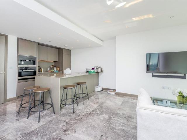 1 Blackfriars Road, London SE1 2 bed flat to rent £6,250 pcm £1,442 pw