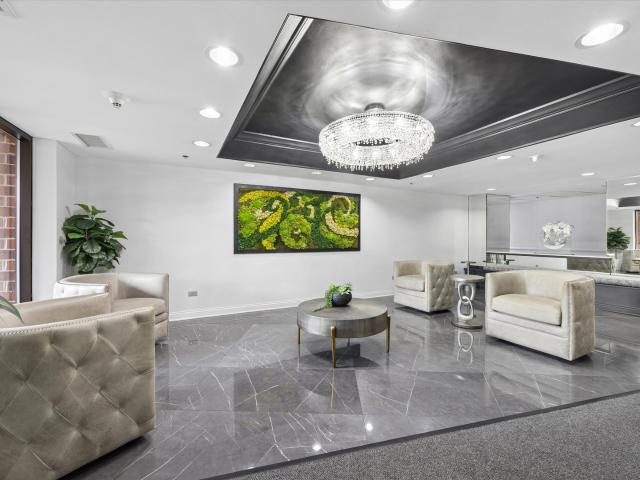1 Bloomingdale Place # 502