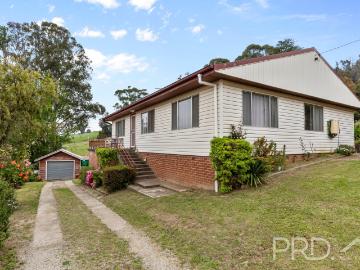 Batlow, Talbingo - Garden, Parking, Equipped kitchen