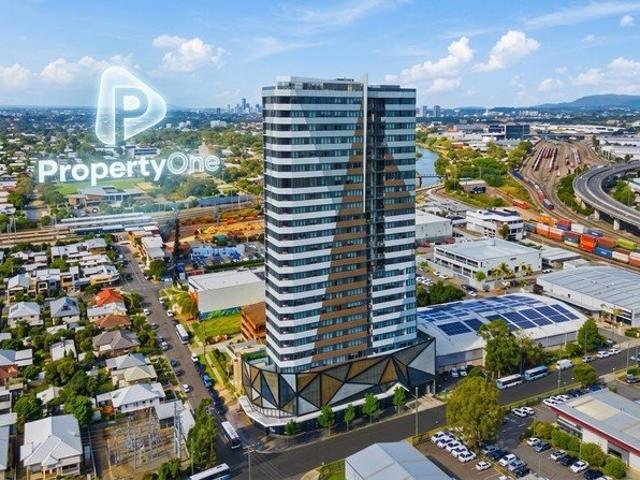1 Boys Avenue Premium 20th Floor Position