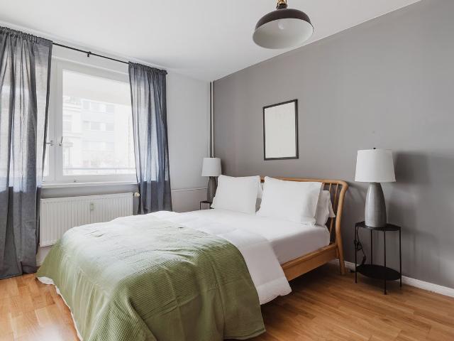 1 BR | Charlottenburg, balcony & w/d, nr zoo, Berlin Amsterdam Apartments for Rent