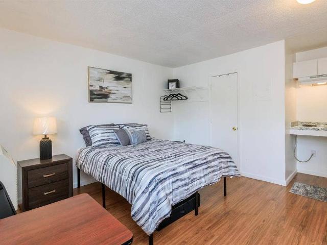 1 BR in Marietta