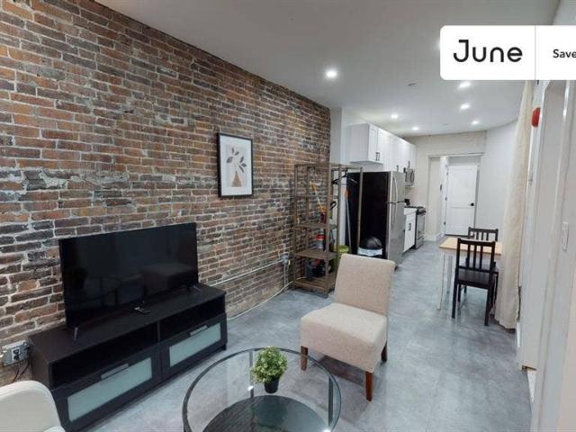 1 BR in Boston