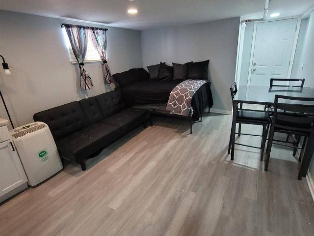 1 BR in Chicago