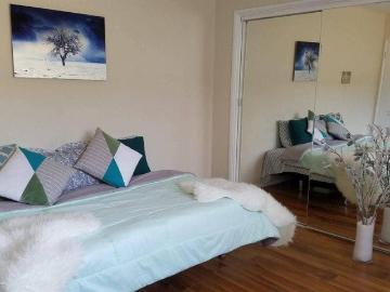 1 BR in Los Angeles