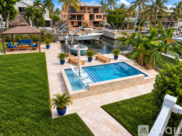 1 BR, 1.5 BA Apartment 1123 Heron Rd, Unit B, Key Largo, FL 33037