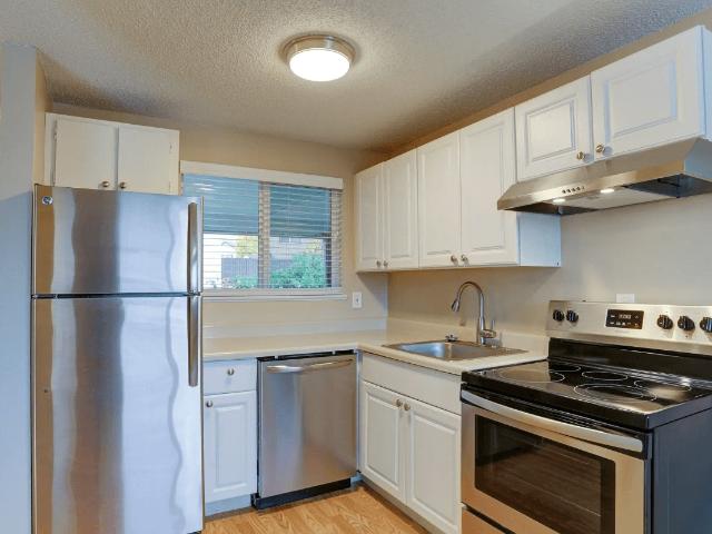 1 BR, 1.5 BA Apartment 13945 S Beavercreek Unit 26, Oregon City, OR 97045