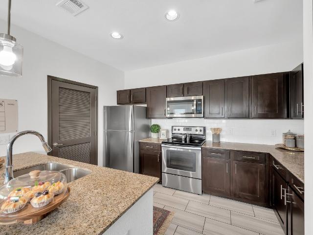 1 BR, 1.5 BA Apartment 1555 Cullen Boulevard Unit 07 0702, Pearland, TX 77581