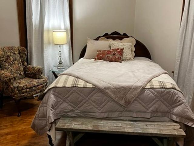 1 BR, 1.5 BA Apartment 224 West Laflin Avenue, Unit 3, Waukesha, WI 53186