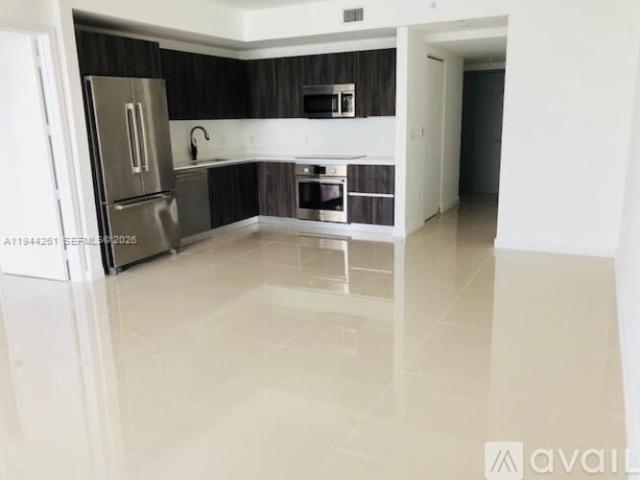 1 BR, 1.5 BA Apartment 488 NE 18th St, Unit 3703, Miami, FL 33132