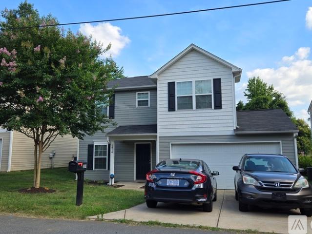 1 BR, 1.5 BA Apartment 5914 Maple Street, Unit A, Charlotte, NC 28269