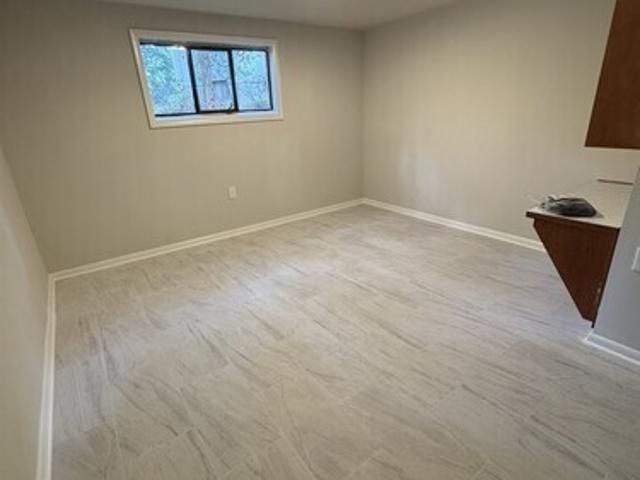 1 BR, 1.5 BA Apartment 7220 Brookcrest Place, Annandale, VA 22003