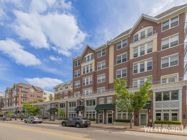 1 BR, 1.5 BA Apartment 737 Chicago Ave, Evanston, IL 60202