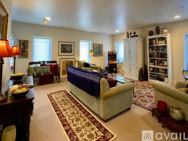 1 BR, 1.5 BA Apartment 88 Kingwood Stockton Road, Unit 4, Stockton, NJ 08559