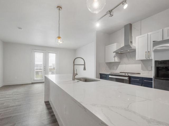 1 BR, 1.5 BA Apartment 929 Norwood Street Unit 537S, Fort Worth, TX 76107