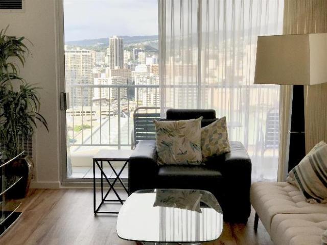 1 Br, 1 bath, Townhouse/Brownstone/RowHouse 400 Hobron Lane