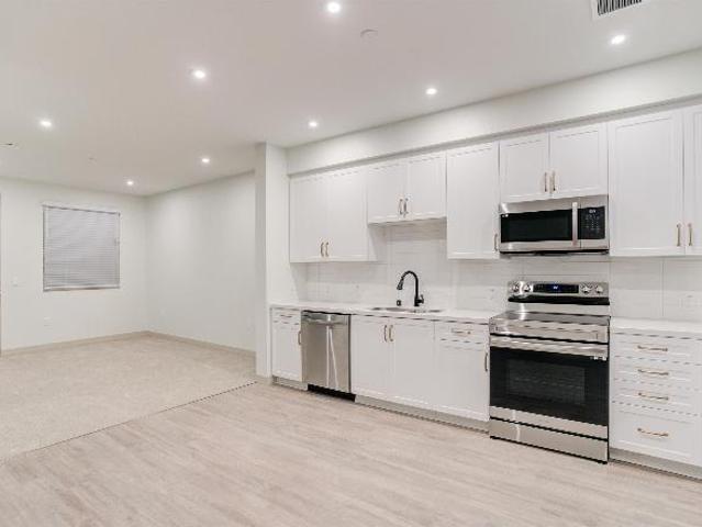 1 Br, 1 bath, Apartment 15100 Brookhurst Street