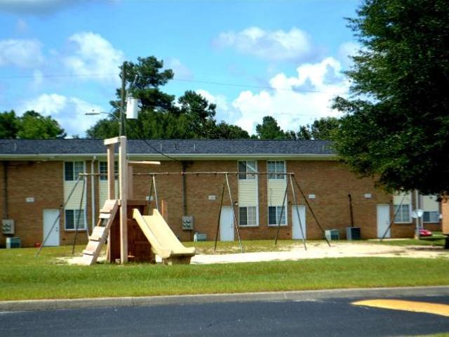 1 Br, 1 bath, Apartment 1602 Mcneil St